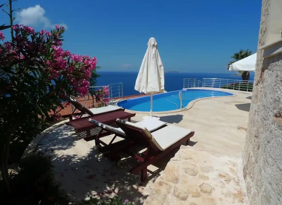 Havuzbasi, Deniz-Bahce-Meis Manzarasi, Loveboat Villa Kas Exterior photo